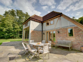 Holiday Home Three Oaks Barn